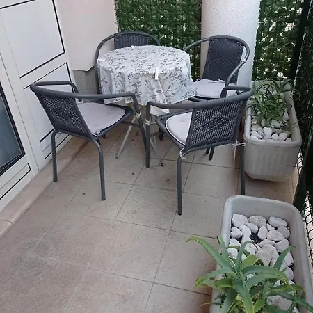Apartment Easy