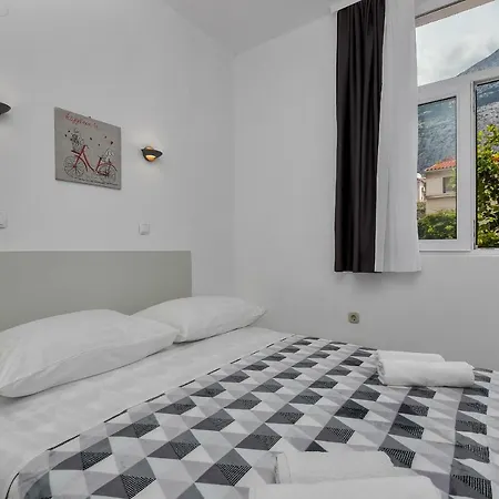 Apartment Easy