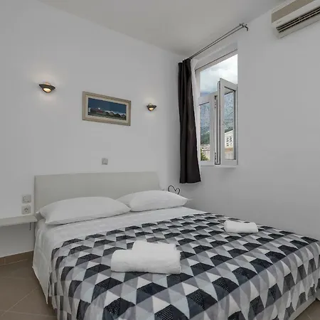 Easy Apartment